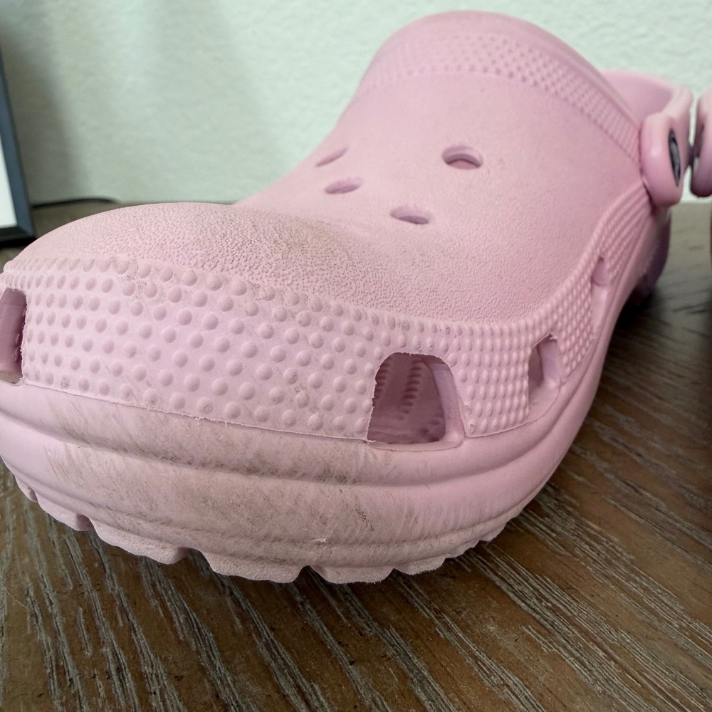 Crocs Classic Clog Pink Slip On Womens 9 Mens 7 Comfort Shoes Summer Casual - Picture 3 of 10